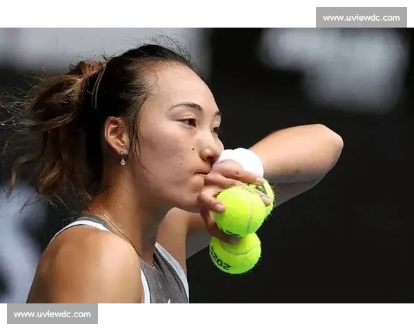 郑钦文确认战靴到位！草地赛季迎来关键转折点