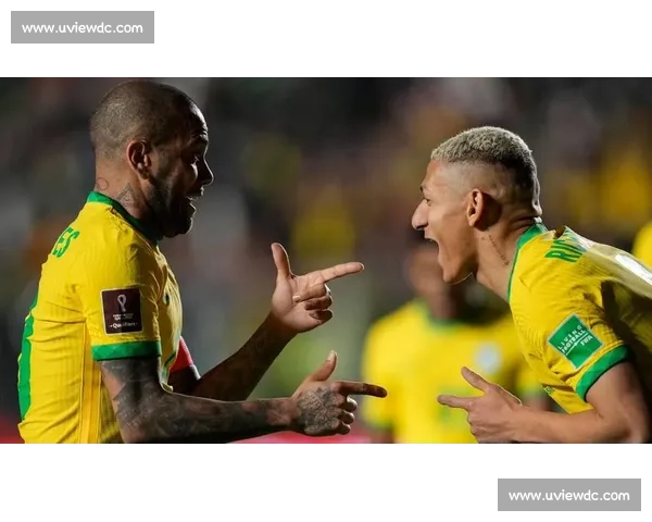 巴西世预赛收官战：里沙利松、帕奎塔首发练兵