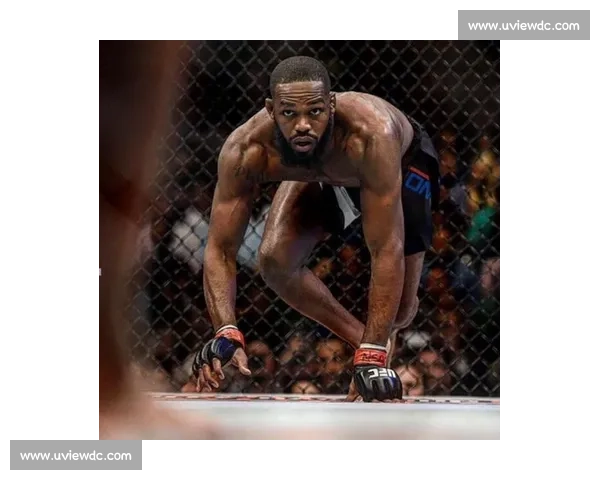 托普里亚 2 分 32 秒弑神！UFC 轻量级王座易主，奥利维拉王朝彻底终结